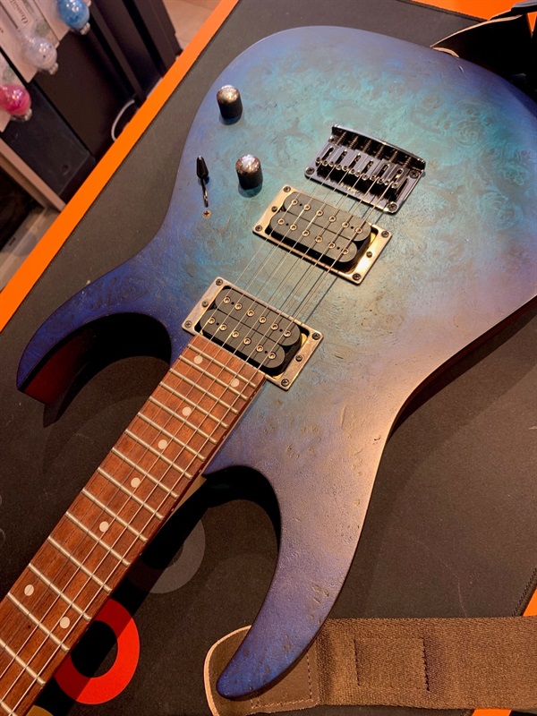 Ibanez RG421PB-SBFの画像